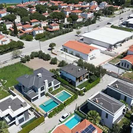 The Blue Mansion - Charming Family In Vilă Çeşme