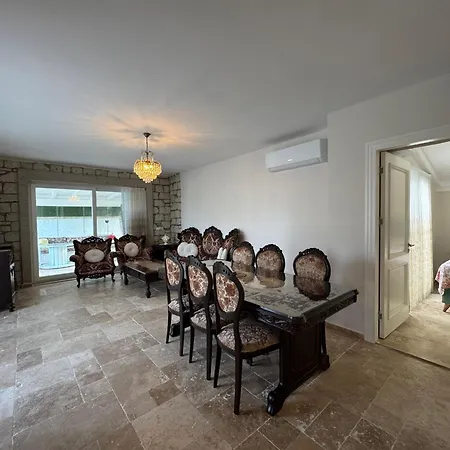 Villa The Blue Mansion - Charming Family In Cesme